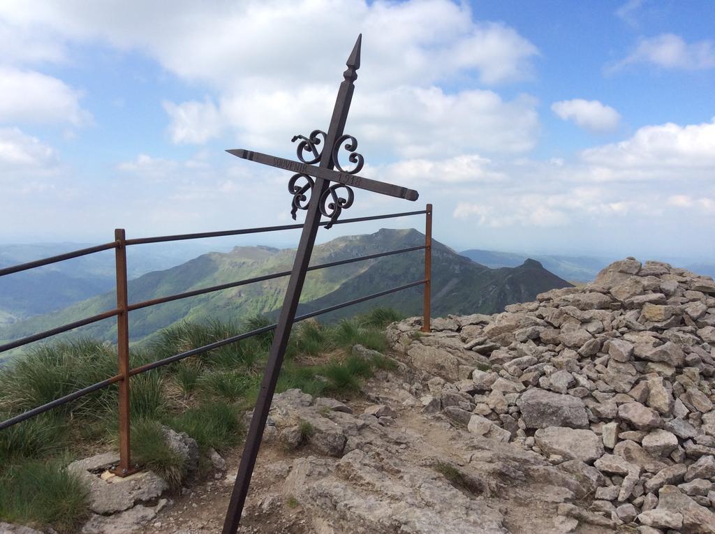 Le Buron Du Mas Villa Marchastel  Bagian luar foto